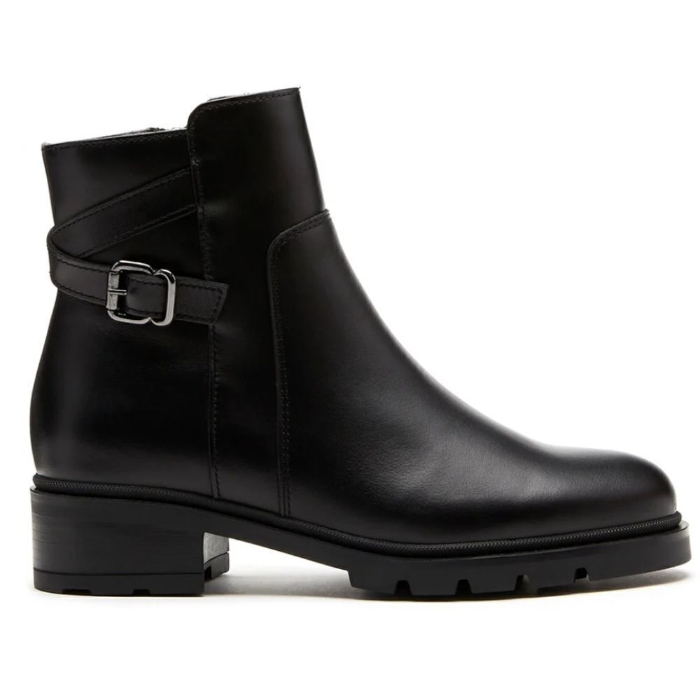 NIB LA CANADIENNE SHAI LEATHER BOOTIE SIZE 5.5